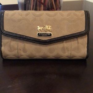 Coach wallet with check compartment beige